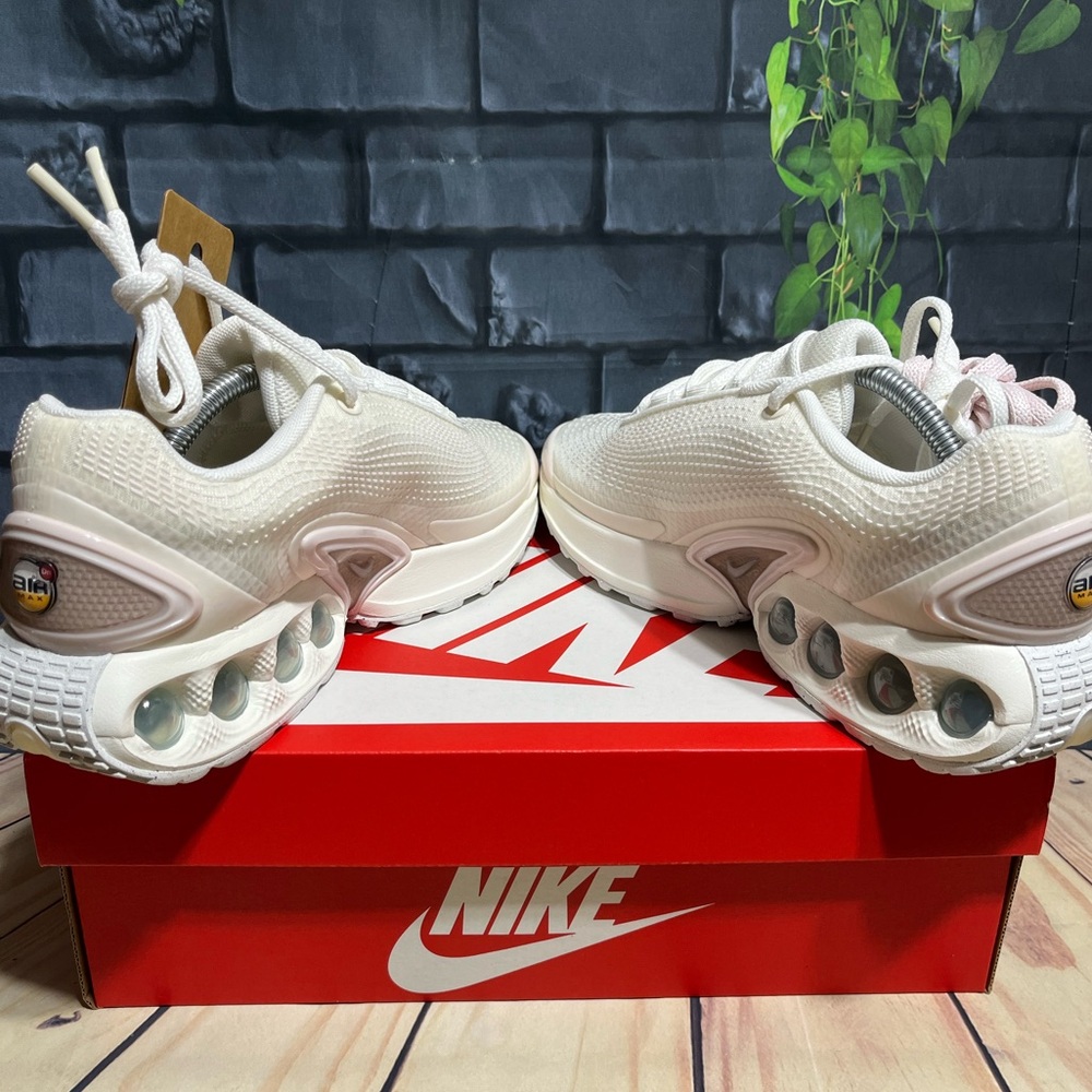 Nike Air Max DN SE - Picture 6 of 10